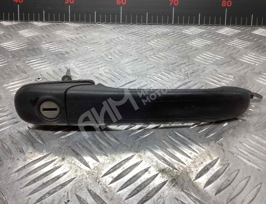 Ручка наружная передняя левая Volkswagen Polo III (6N/6K) 1994-2002  Volkswagen Polo Polo III (6N/6K) 1994-2002