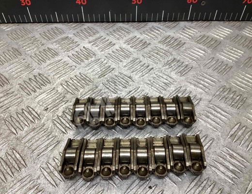 Коромысло клапана (рокер) Volkswagen Golf IV (1J) 1997-2004  Volkswagen Golf Golf IV (1J) 1997-2004