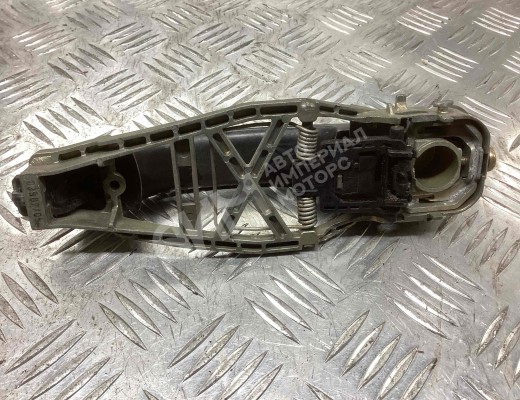 Ручка наружная задняя левая Volkswagen Touran I (1T) 2003-2006  Volkswagen Touran Touran I (1T) 2003-2006