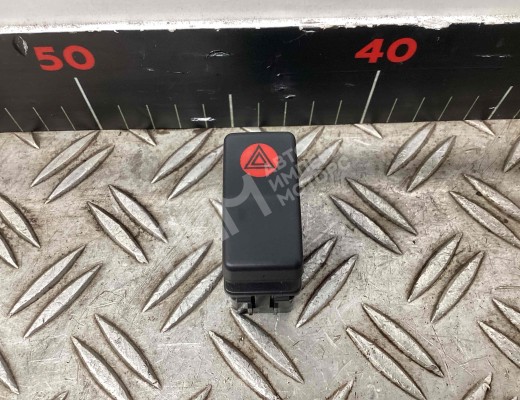 Кнопка аварийной сигнализации Renault Premium II 2006-2013  Renault Premium Premium II 2006-2013