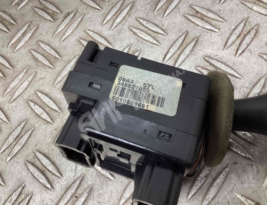 Переключатель поворотов Renault Premium II 2006-2013  Renault Premium Premium II 2006-2013