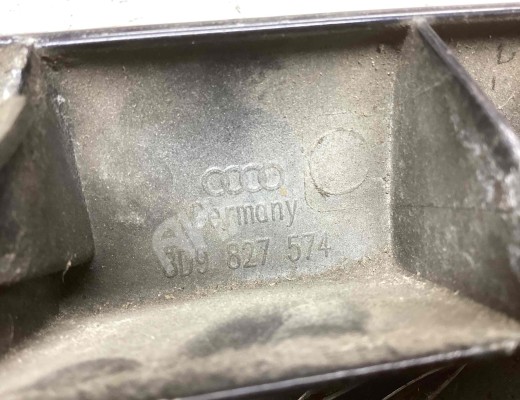 Подсветка номера Audi A4 B5 (8D) 1994-1999  Audi A4 A4 B5 (8D) 1994-1999