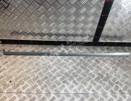 Накладка декоративная на торпедо Volkswagen Sharan I (7M) 2003-2010 2-й рестайлинг  Volkswagen Sharan Sharan I (7M) 2003-2010 2-й рестайлинг