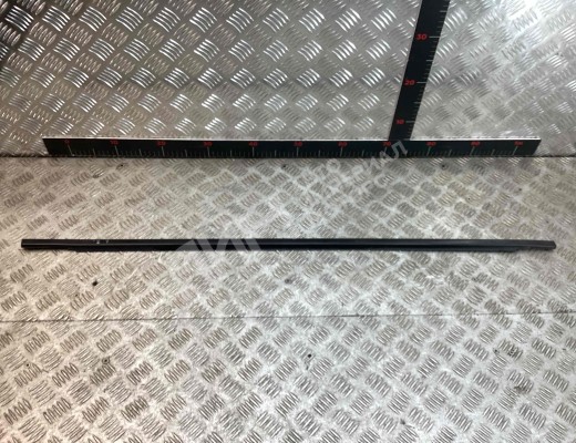 Молдинг стекла двери задней левой наружный Volkswagen Sharan I (7M) 2003-2010 2-й рестайлинг  Volkswagen Sharan Sharan I (7M) 2003-2010 2-й рестайлинг