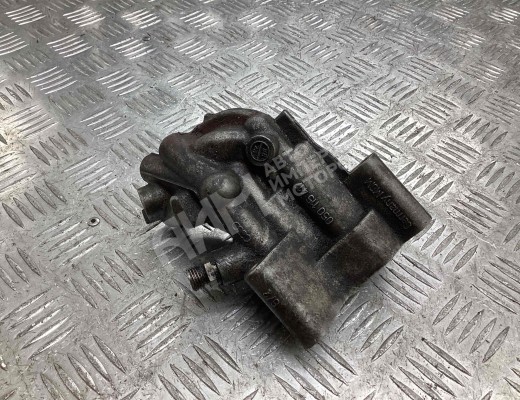 Корпус масляного фильтра Volkswagen Passat B5 (3B) 1996-2000  Volkswagen Passat Passat B5 (3B) 1996-2000