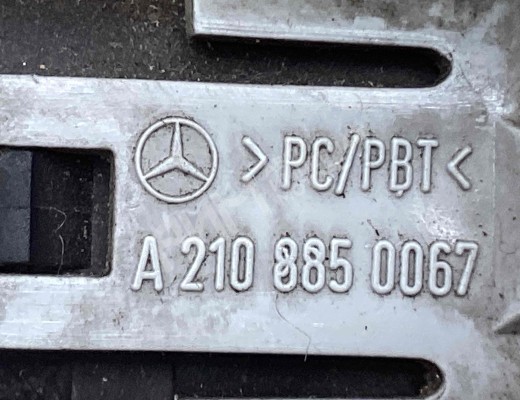 Молдинг бампера заднего Mercedes E (W210) 1999-2002 рестайлинг  Mercedes E E (W210) 1999-2002 рестайлинг