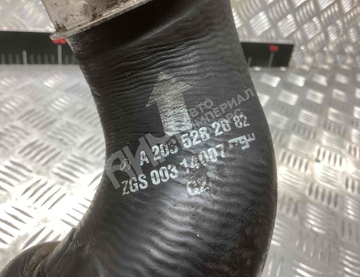 Патрубок интеркулера Mercedes C (W203) 2000-2004  Mercedes C C (W203) 2000-2004