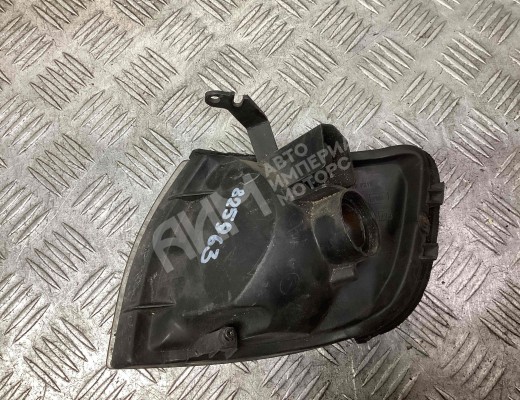 Поворотник правый Nissan Maxima (A32) 1994-2000  Nissan Maxima Maxima (A32) 1994-2000