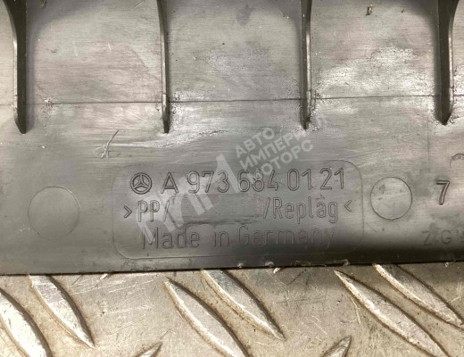 Накладка на порог Mercedes Axor 2001-н.в.  Mercedes Axor Axor 2001-н.в.