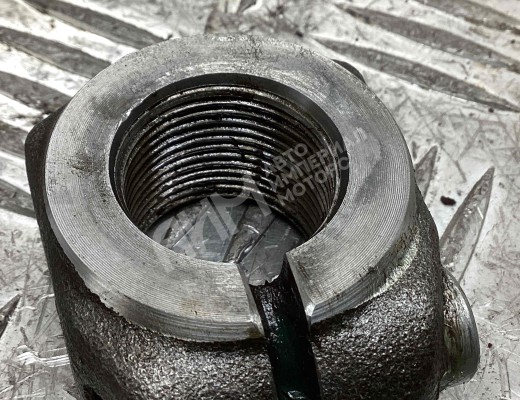 Гайка ступицы Mercedes Vario (W670) 1996-2013  Mercedes Vario Vario (W670) 1996-2013