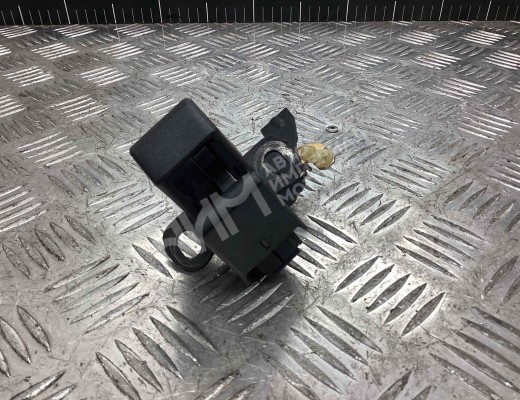 Замок двери задней левой Volkswagen Caddy III (2K) 2004-2010  Volkswagen Caddy Caddy III (2K) 2004-2010