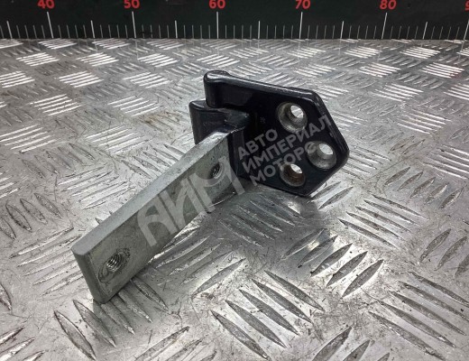 Петля двери задней левой Volkswagen Caddy III (2K) 2004-2010  Volkswagen Caddy Caddy III (2K) 2004-2010