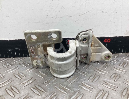 Петля двери передней левой Iveco Eurocargo III 2008-2015  Iveco Eurocargo Eurocargo III 2008-2015