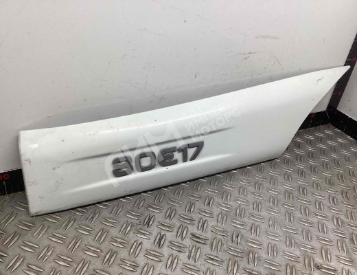 Молдинг двери передней левой Iveco Eurocargo III 2008-2015  Iveco Eurocargo Eurocargo III 2008-2015