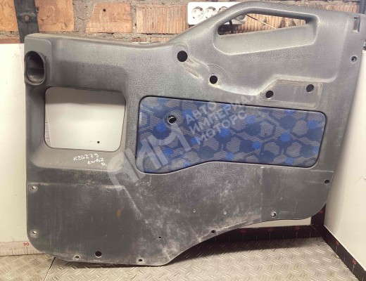 Обшивка двери передней правой (дверная карта) Iveco Eurocargo III 2008-2015  Iveco Eurocargo Eurocargo III 2008-2015