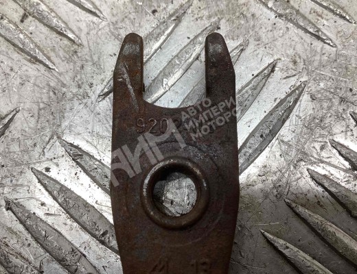 Скоба (кронштейн) крепления форсунки Peugeot 406 1995-2004  Peugeot 406 406 1995-2004