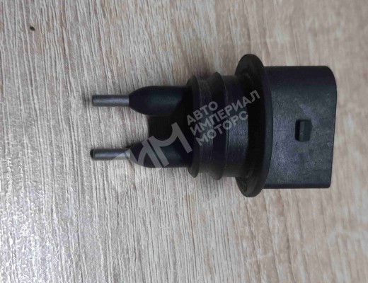 Датчик уровня омывающей жидкости Volkswagen Passat B5 (3B) 1996-2000  Volkswagen Passat Passat B5 (3B) 1996-2000