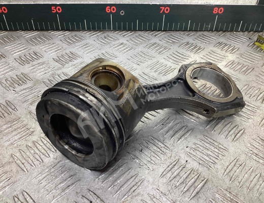 Поршень Mercedes Sprinter II (W906) 2013-2018 рестайлинг  Mercedes Sprinter Sprinter II (W906) 2013-2018 рестайлинг