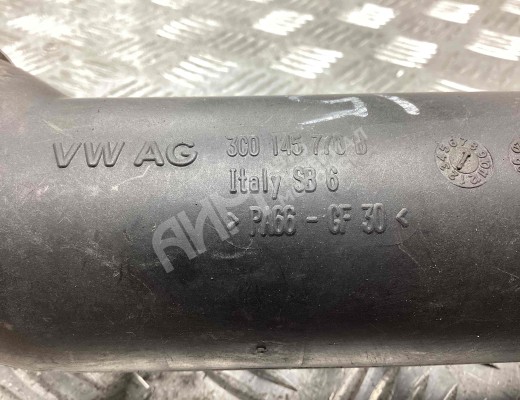 Патрубок интеркулера Volkswagen Golf+ V (5M) 2005-2014  Volkswagen Golf Plus Golf+ V (5M) 2005-2014