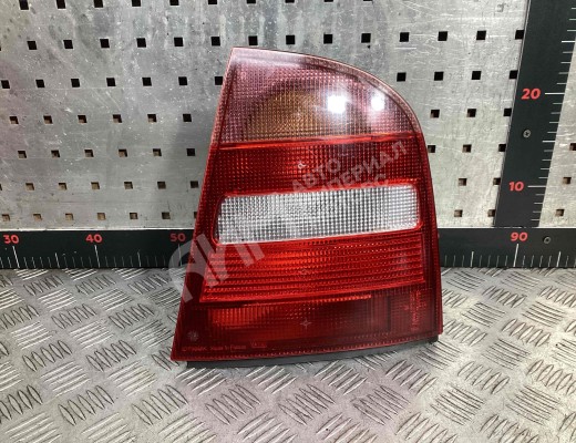 Фонарь задний правый Skoda Octavia A4 Tour (1U) 1996-2010  Skoda Octavia Octavia A4 Tour (1U) 1996-2010