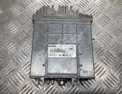 Блок управления двигателем  Audi A4 B5 (8D) 1994-1999