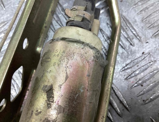 Насос топливный Nissan Sunny (N14) 1990-1995  Nissan Sunny Sunny (N14) 1990-1995