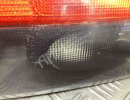 Фонарь крышки багажника правый Renault Megane I 1995-2002  Renault Megane Megane I 1995-2002