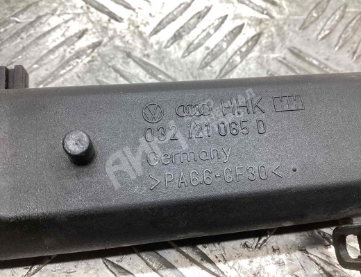 Трубка охлаждающей жидкости пластиковая Volkswagen Golf IV (1J) 1997-2004  Volkswagen Golf Golf IV (1J) 1997-2004