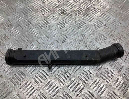 Трубка охлаждающей жидкости пластиковая Volkswagen Golf IV (1J) 1997-2004  Volkswagen Golf Golf IV (1J) 1997-2004