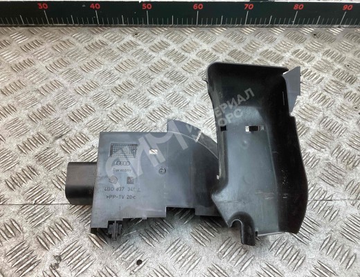 Кожух защитный проводки Audi A6 C5 (4B) 2001-2004 рестайлинг  Audi A6 A6 C5 (4B) 2001-2004 рестайлинг