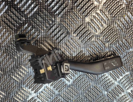 Переключатель поворотов Volkswagen Caddy III (2K) 2004-2010  Volkswagen Caddy Caddy III (2K) 2004-2010