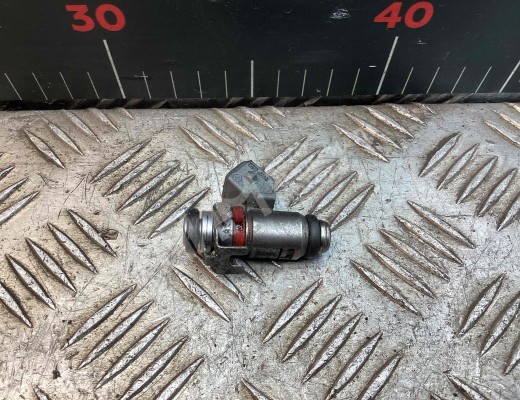 Форсунка Volkswagen Golf IV (1J) 1997-2004  Volkswagen Golf Golf IV (1J) 1997-2004