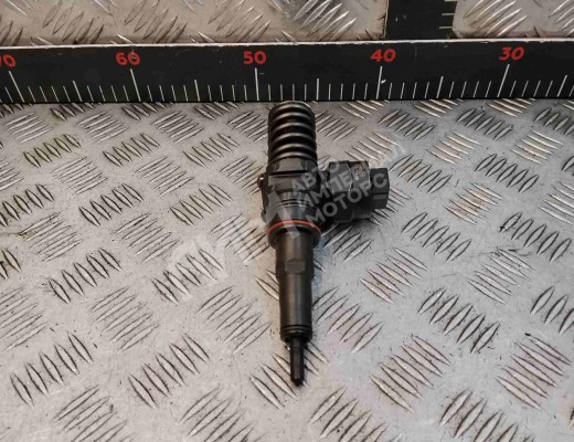 Форсунка Audi A4 B5 (8D) 1999-2001 рестайлинг  Audi A4 A4 B5 (8D) 1999-2001 рестайлинг