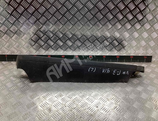 Направляющая шторки багажника (салазки) Volkswagen Golf III (1H) 1991-1997  Volkswagen Golf Golf III (1H) 1991-1997