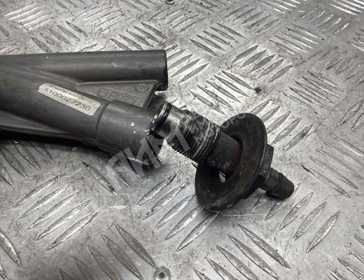 Штуцер Mercedes Vario (W670) 1996-2013  Mercedes Vario Vario (W670) 1996-2013