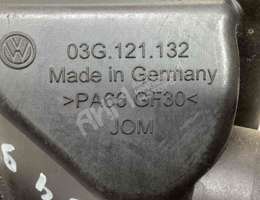Фланец (тройник) системы охлаждения Volkswagen Touran I (1T) 2003-2006  Volkswagen Touran Touran I (1T) 2003-2006
