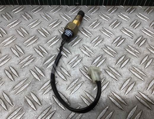 Выключатель концевой (концевик) Scania R-series 1995 -2004  Scania R-series R-series 1995 -2004