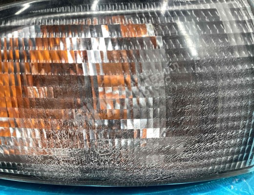 Поворотник правый Mitsubishi     