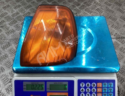 Поворотник правый Mercedes C (W202) 1993-1997  Mercedes C C (W202) 1993-1997