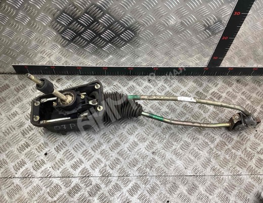 Кулиса Volkswagen Passat B5 (3B) 1996-2000  Volkswagen Passat Passat B5 (3B) 1996-2000