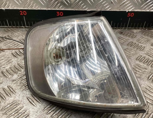 Поворотник правый Audi A3 I (8L) 1996-2000  Audi A3 A3 I (8L) 1996-2000