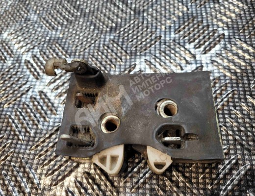 Замок двери передней левой Audi 100 C3 1982-1991  Audi 100 100 C3 1982-1991