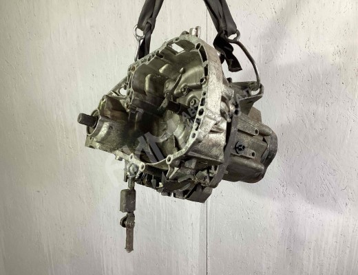 КПП механическая (МКПП) 5-ступенчатая Renault Megane I 1995-2002  Renault Megane Megane I 1995-2002