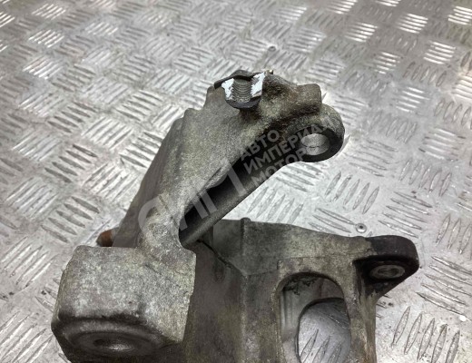 Кронштейн КПП Renault Laguna I (X56) 1993-2001  Renault Laguna Laguna I (X56) 1993-2001