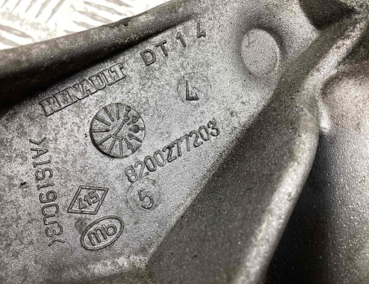 Кронштейн КПП Renault Megane II 2002-2006  Renault Megane Megane II 2002-2006