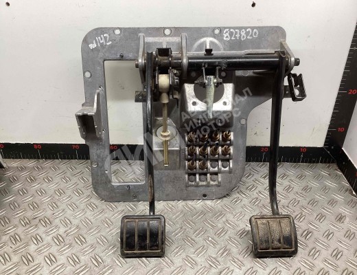 Узел педальный (блок педалей) Volvo FM II 2001-2013  Volvo FM FM II 2001-2013