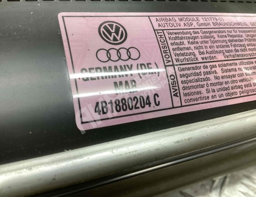 Подушка безопасности пассажира Audi A6 C5 (4B) 1997-2001  Audi A6 A6 C5 (4B) 1997-2001