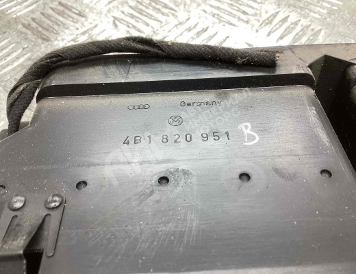 Дефлектор обдува салона Audi A6 C5 (4B) 1997-2001  Audi A6 A6 C5 (4B) 1997-2001