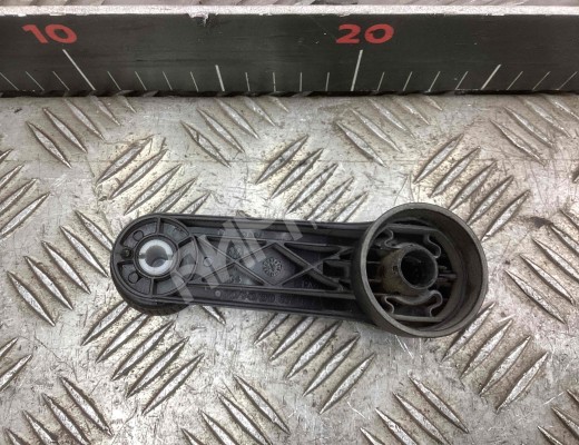 Ручка стеклоподъемника Seat Ibiza III (6L) 2002-2008  Seat Ibiza Ibiza III (6L) 2002-2008