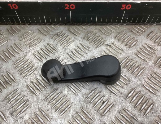 Ручка стеклоподъемника Seat Ibiza III (6L) 2002-2008  Seat Ibiza Ibiza III (6L) 2002-2008